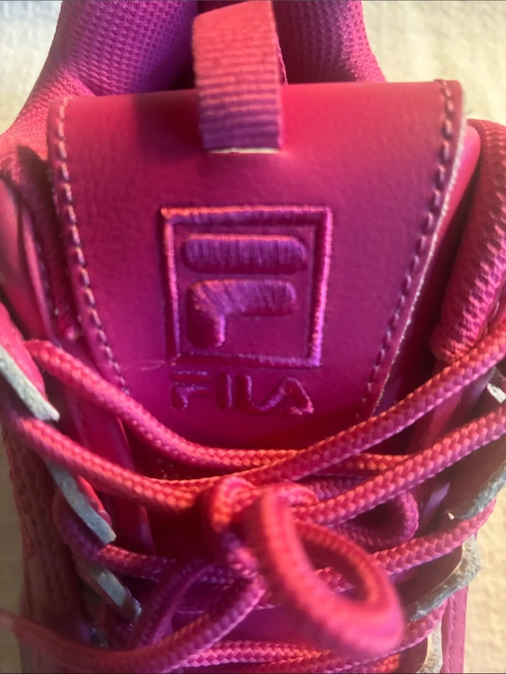 FILA WOMENS WEDGE PINK SNEAKER EMBROIDERED FILA LOGOS 8 CUSHION COMFORT